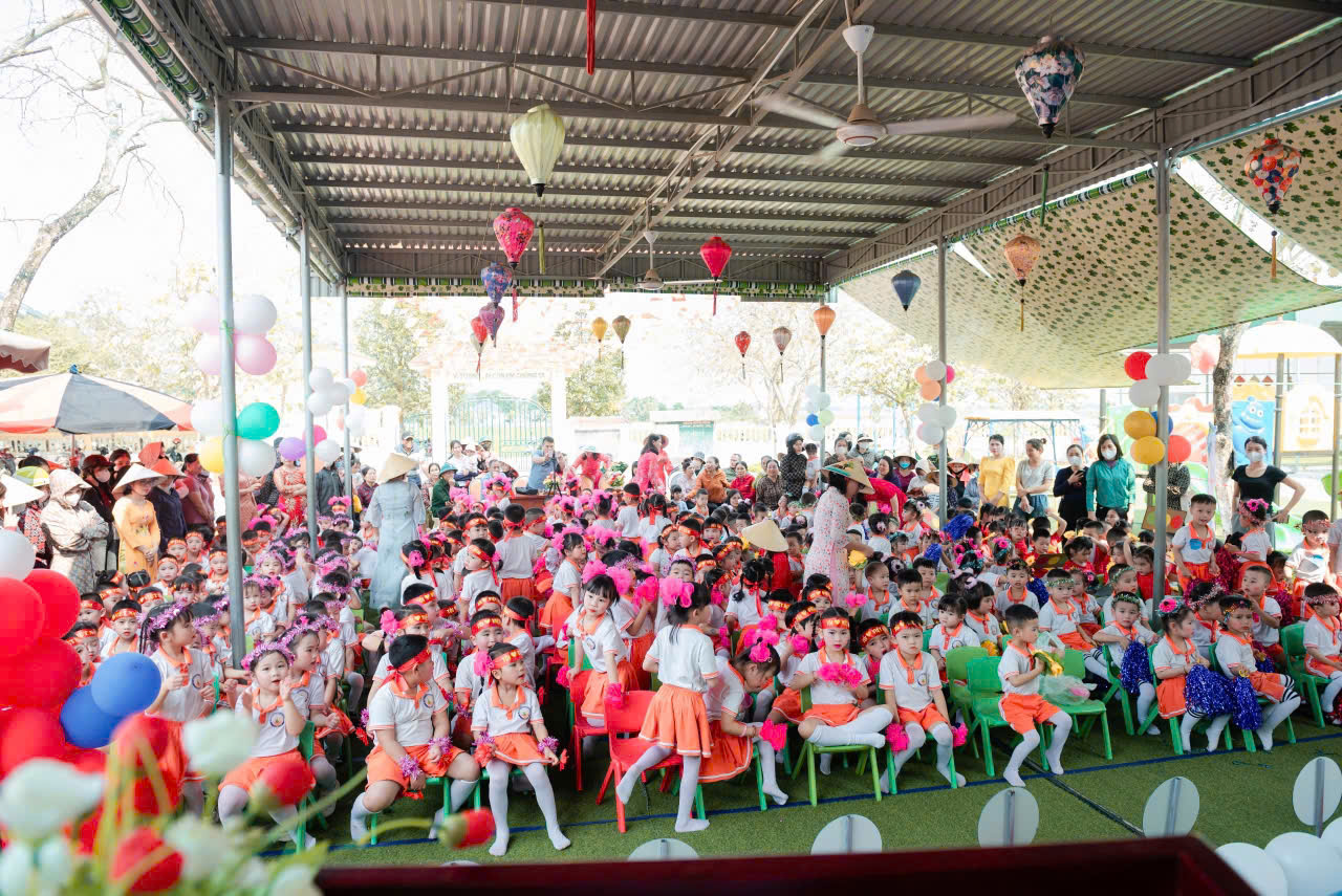 Tổ chức chuyên đề " Tôi Yêu Việt nam" năm học 2024-2025